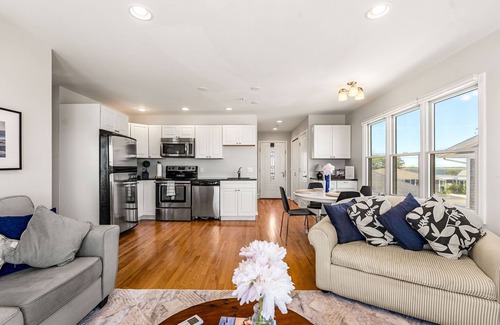 North Truro Condominio | Luxurious Beachfront 2 bedroom condo