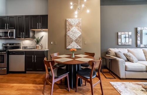 Center City Apartamento | Lujosa suite de dos niveles en una ubicación privilegiada