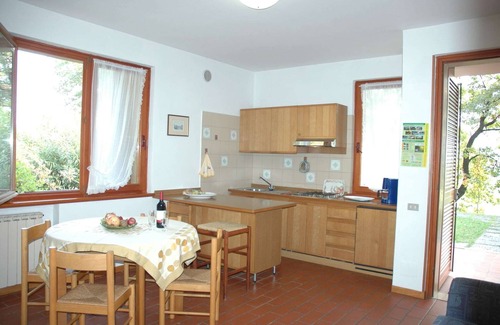 Garda Casa | Lujoso Bungalow en Garda con Piscina