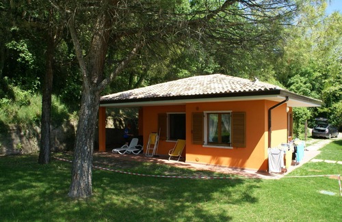 Garda Casa | Lujoso Bungalow en Garda con Piscina