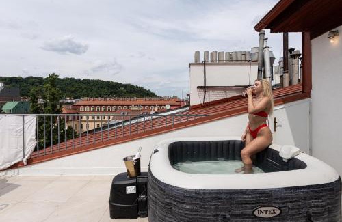 Nove Mesto Apartamento | Luxurious Castle Suite