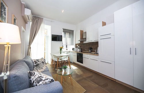 Rijeka Apartamento | Luxurious City Centre Apartment Bella Fiume 2