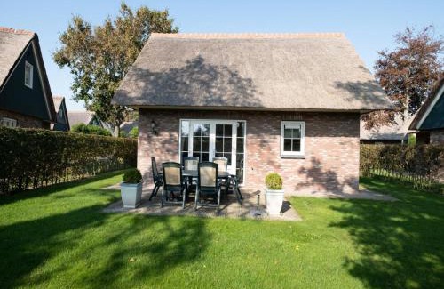 Sint Maartensvlotbrug Casa | Luxurious coastal villa near forest