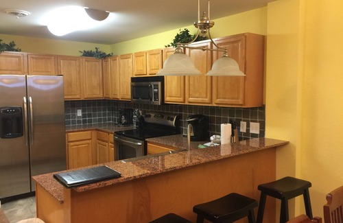 Sevierville Condominio | Condominio de lujo, junto al río con vistas a la montaña