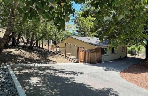 Saratoga Casa | Luxurious Cottage in Saratoga