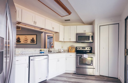 Haines City Casa | Luxurious Dome Retreat: Unwind in Haines City's Serenity