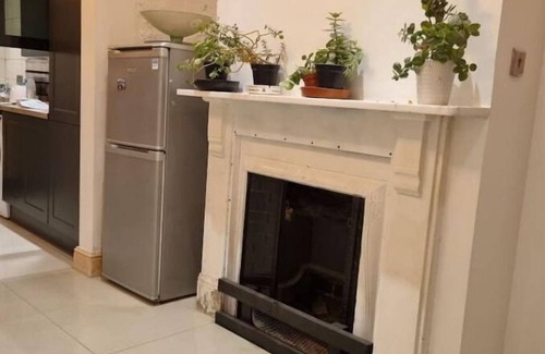 Luton Casa | Luxurious Double Bedroom