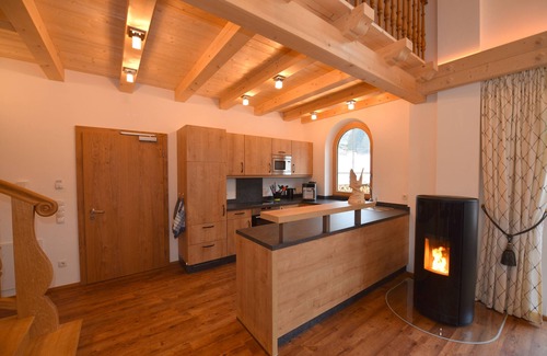Oberkrimml Chalet De Esquí | Lujoso chalet doble para familias numerosas
