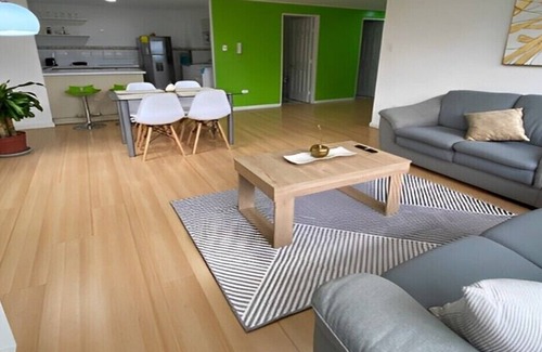 Quito Apartamento | Lujoso dpto céntrico al norte de Quito a 5 min del centro financiero!