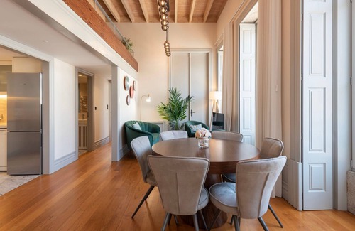 Sao Nicolau Apartamento | Luxurious Duplex with Unique View by LovelyStay