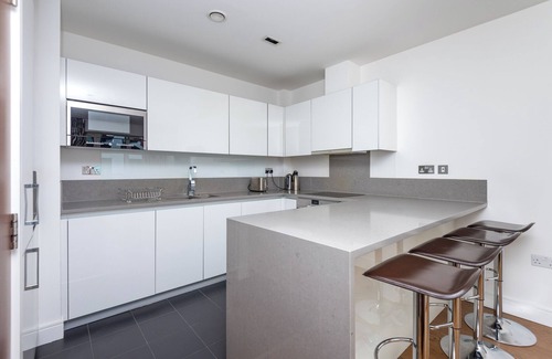 Ealing Apartamento | Luxurious Ealing apartment with incredible views