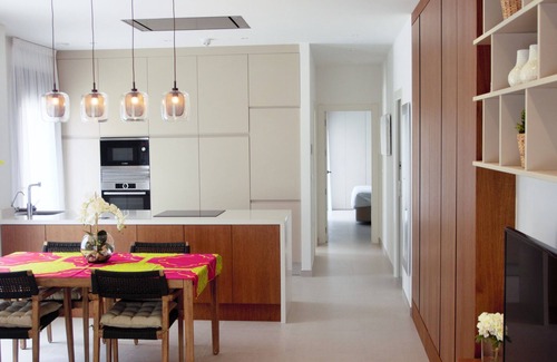 Los Secanos Apartamento | Lujoso apartamento a estrenar con jardín adyacente, 277m2, cerca de la playa