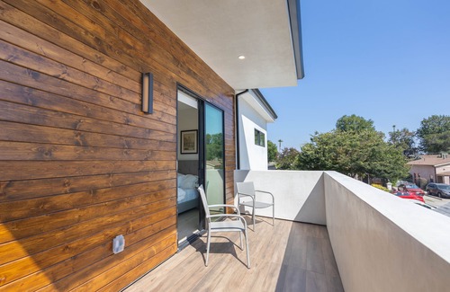 Riverside Rancho Casa | Luxurious-Exquisite Modern Home - Burbank Studios