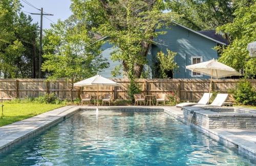 Montezuma Casa | Luxurious Family Escape with Small Town Charm