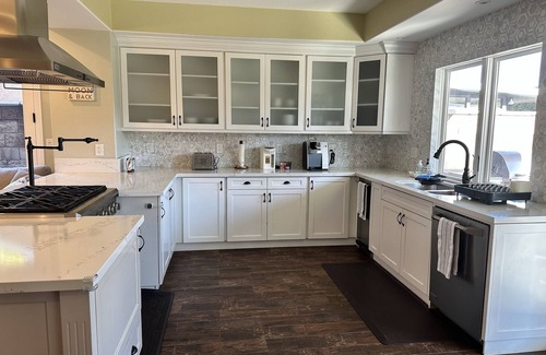 Mira Mesa Casa | Luxurious Family Friendly Getaway.