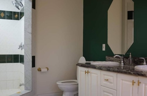 Centre Wellington Casa | Luxurious Farmhouse Equestrian Estate Getaway