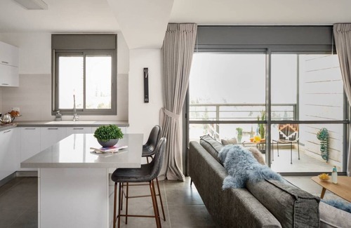 Jerusalem Condominio | Luxurious flat in residential area