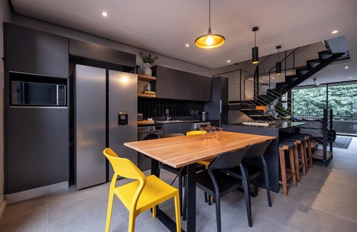 Salt Rock Apartamento | Luxurious Forrest Condo Lush 29