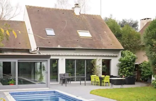 Le Celle-Saint-Cloud Villa | Luxurious 5 bedroom villa between Paris & Versailles