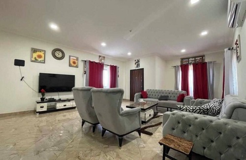 Teshie Casa | Luxurious 5 bedroom house