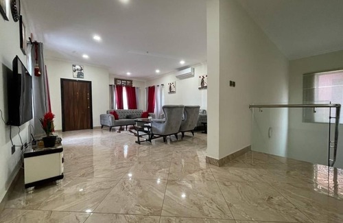 Teshie Casa | Luxurious 5 bedroom house