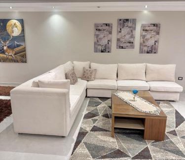 Heliopolis Apartamento | luxurious hidden gemstone 3BR APT in Helioplis شقة فندقية فاخرة
