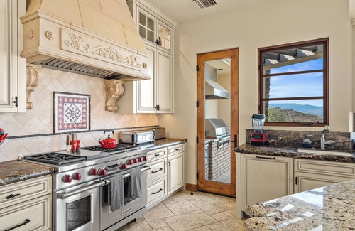Mirada Estates Casa | Luxurious Hillside 5-bedroom estate with Access to Ritz Carlton in Rancho Mirage
