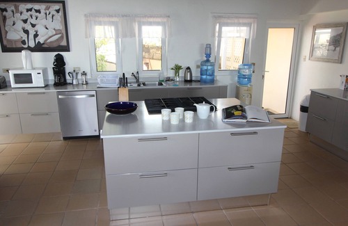 Freemans Bay Casa | Galleon House - Lujoso con servicio de limpieza y piscina en la playa