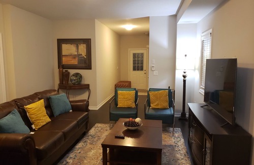 Centre Wellington Casa | Luxurious home for retreat - 5 minutes to Elora, 15 minutes to Guelph