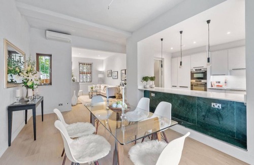 Abingdon Casa | Luxurious home in Kensington