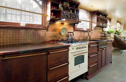 Jordaan Alquiler De Eote | Luxurious Houseboot with jacuzzi in the Historic Amsterdam Canals