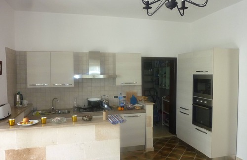 San Pietro in Bevagna Casa | Casa de vacaciones de lujo con jardín y piscina, a 800 metros de la playa de arena