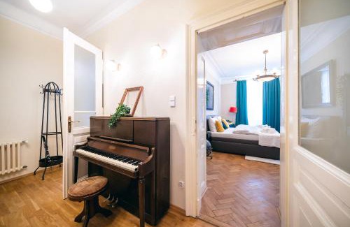 Josefov Apartamento | Luxurious Kafka family apt in Old Town