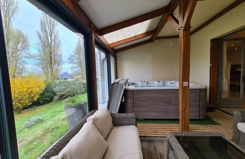Lucay-le-Male Cabaña | Gran casa con vista al lago, jacuzzi y cerca del ZooParc de Beauval