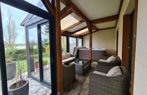 Lucay-le-Male Cabaña | Gran casa con vista al lago, jacuzzi y cerca del ZooParc de Beauval