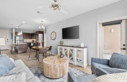 Rolling Mill Hill Condominio | Lujoso apartamento grande de 2 habitaciones y 2 baños Downtown- # 202