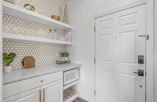 Rosemary Beach Apartamento | Luxurious Large Studio overlooking 30A nestled b/w Rosemary and Alys Beach