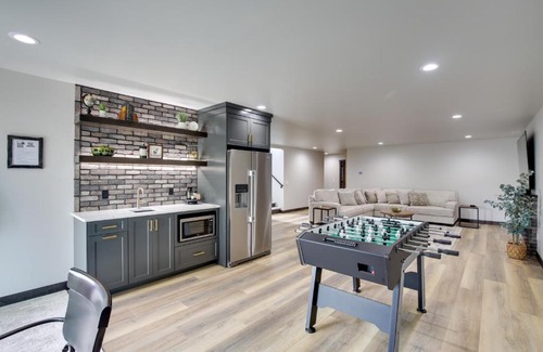 Deadwood Casa | Luxurious Lead Vacation Rental with Private Hot Tub!