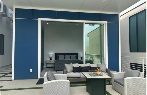 Point Loma Heights Apartamento | Luxurious Master Suite in iconic Ocean Beach
