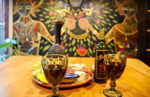 Coyoacan Casa | Luxurious Mid Century Modern folk art home