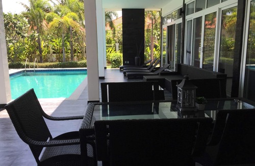 Nong Kae Villa | Villa lujosa y moderna con piscina privada