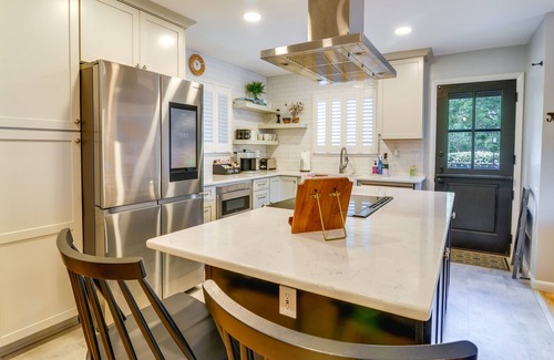 Morgantown Casa | Luxurious Morgantown Retreat w/ Stunning Views!