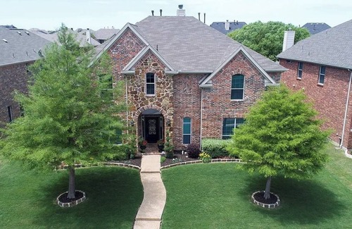 Frisco Villa | Luxurious 5-Bed Villa with Private Pool, Hot tub, Media Room, Grill...