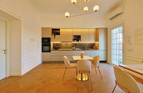 Prati Apartamento | Luxurious panoramic penthouse overlooking St. Peter's dome - Residenza Alferini