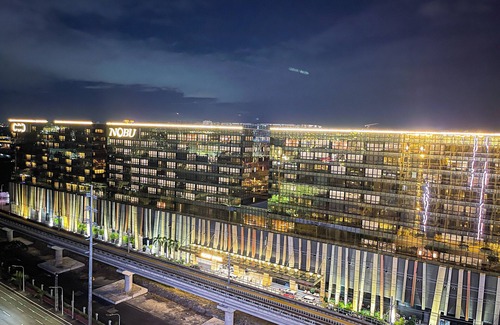 Tambo Apartamento | Luxurious 2-bedroom Penthouse across City of Dreams near Airport