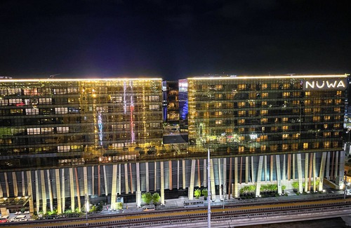 Tambo Apartamento | Luxurious 2-bedroom Penthouse across City of Dreams near Airport