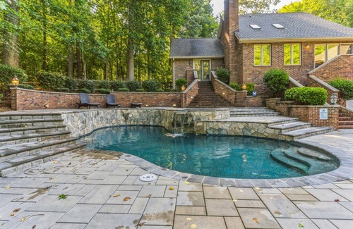 Mooresville Casa | Luxurious Private Lakefront Paradise by RedAwning
