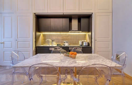 Belvaros - Lipotvaros Apartamento | Count Zrinyi Basilica Luxurious Residence