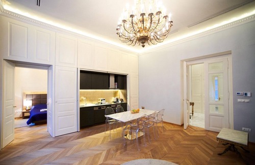 Belvaros - Lipotvaros Apartamento | Count Zrinyi Basilica Luxurious Residence