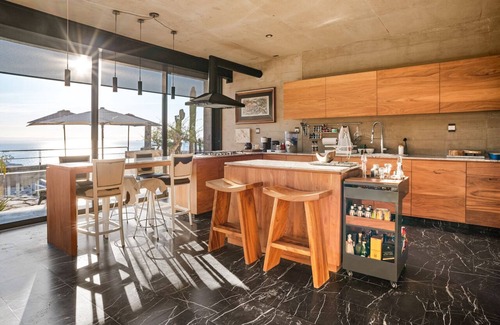 La Paz Villa | Luxurious Residence with Panoramic Views to the Sea of Cortés